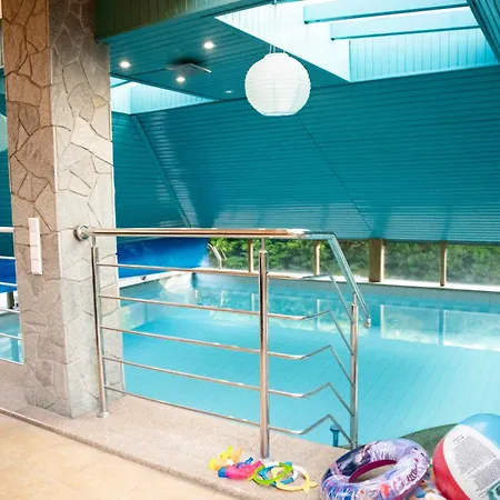 Chruslice-basen Sezon,sauna Villa