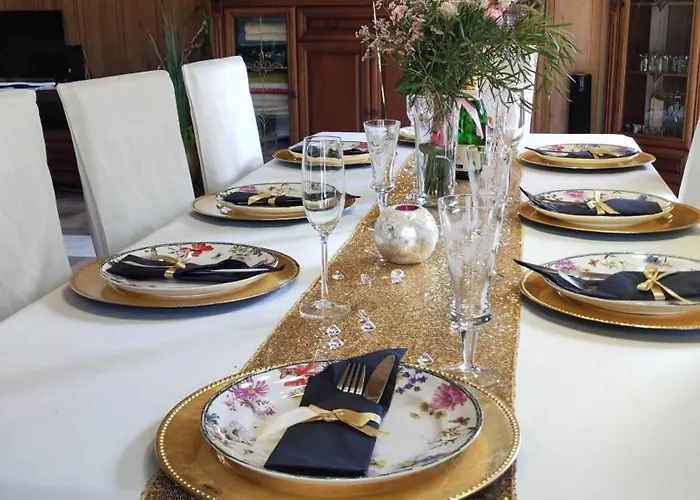 Chruślice-basen Sezon,sauna * Neu Sandez